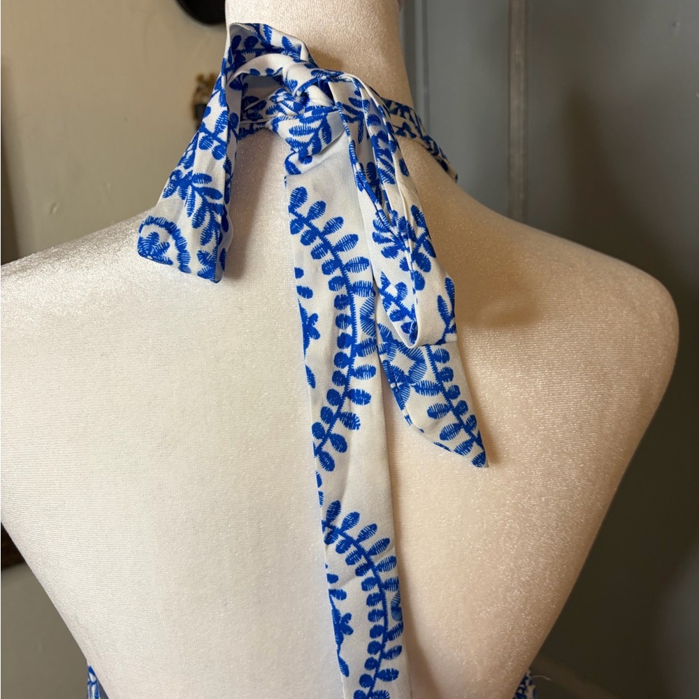 Cupshe Elegant Blue and White Maxi Dress - Picture 3 of 6